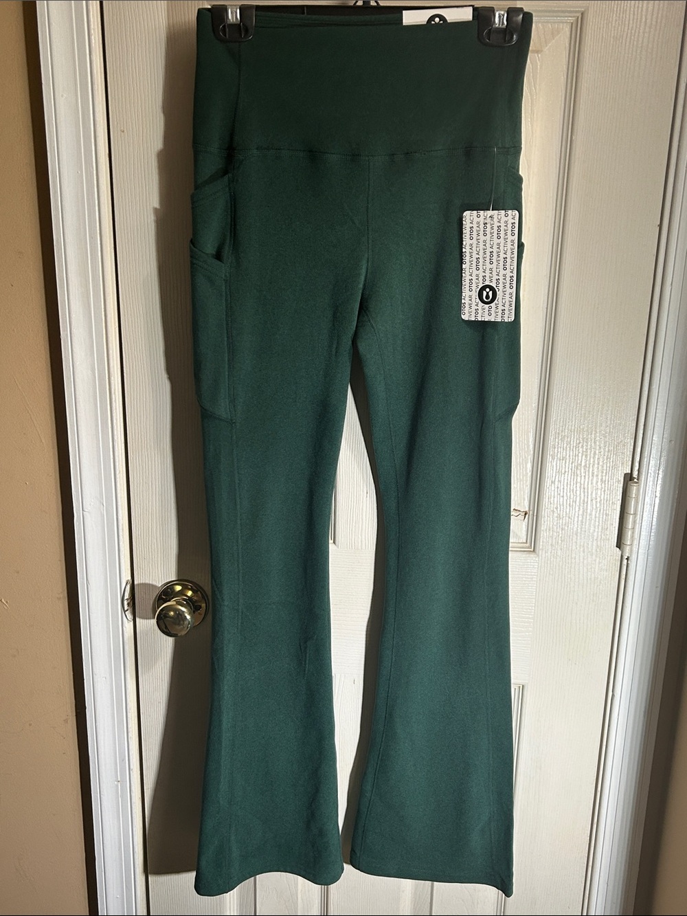 High-Waist Forest Green Flare Yoga Pants Leggings with Side Pockets